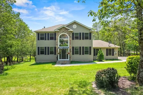 137 Long Vw, Albrightsville, PA 18210