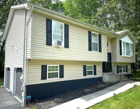 179 El Do Lake Dr, Kunkletown, PA 18058