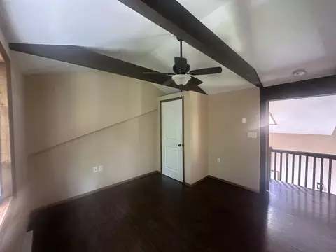 Bedroom - 2215 Delaware Ct E, Bushkill, PA 18324 photo 3 of 4