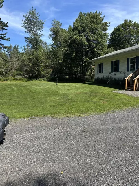 116 Snowflake Dr, Blakeslee, PA 18610