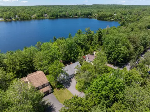 153 Nadine Blvd, Pocono Summit, PA 18346