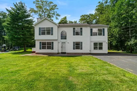 240 Timberline Dr, East Stroudsburg, PA 18301