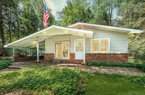 108 Mills Dr, Albrightsville, PA 18210