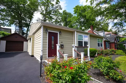 569 Lafayette Ave, Palmerton, PA 18071