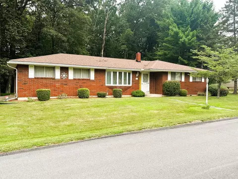 99 Fernwood Rd, Bangor, PA 18013