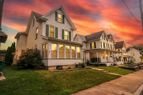 247 S 7th St, Lehighton, PA 18235