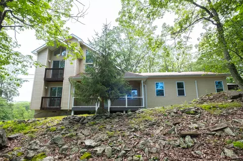5104 Lake Dr, East Stroudsburg, PA 18301