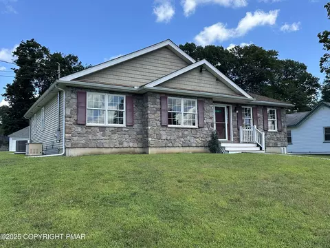 1188 Appenzeller Ave, Stroudsburg, PA 18360