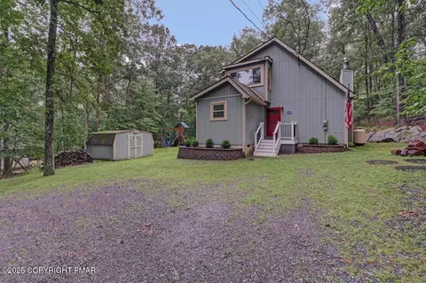 336 Timber Hill Rd, Henryville, PA 18332