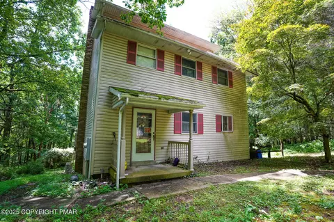 590 Pinewood Rd, Lehighton, PA 18235