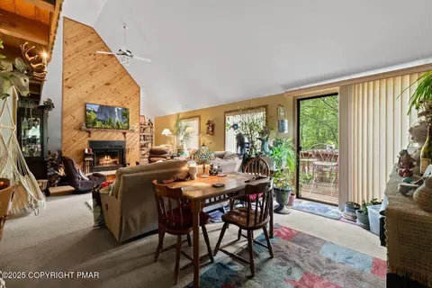 157 Boulder Rd, Lake Ariel, PA 18436
