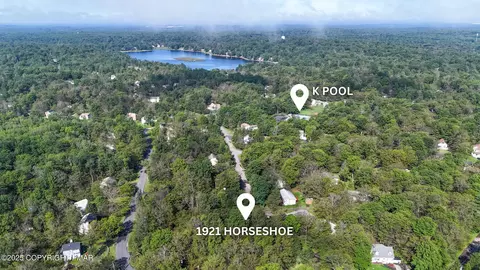 1921 Horseshoe Bnd, Tobyhanna, PA 18466