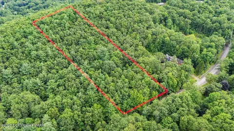 111 Alpha Drive, Stroudsburg, PA 18360