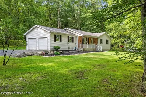 553 Cranberry Rd, East Stroudsburg, PA 18301