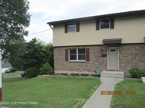800 William St, Pen Argyl, PA 18072