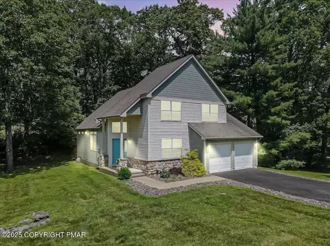 589 Eagle Dr, East Stroudsburg, PA 18302