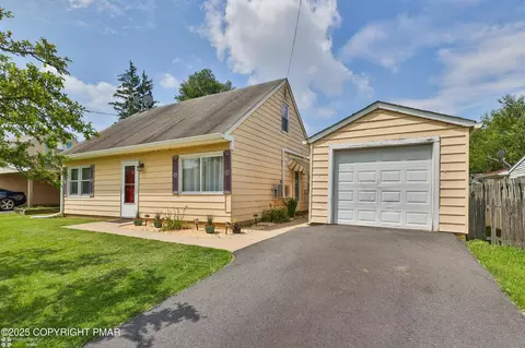 1219 Whitehall Ave, Easton, PA 18045