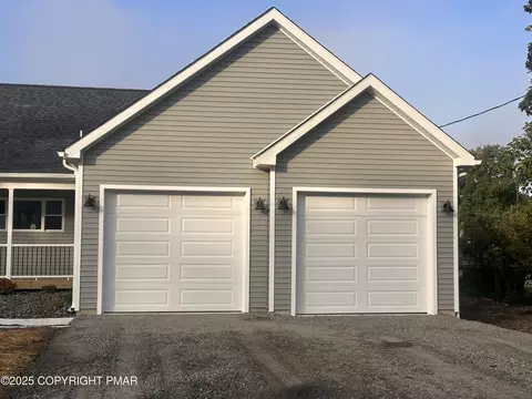 1191 Appenzeller Ave, Stroudsburg, PA 18360