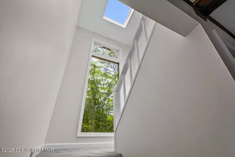 Entry Way - 1289 Bear Dr, Bushkill, PA 18324 photo 6 of 6