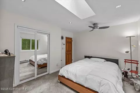 Bedroom - 1289 Bear Dr, Bushkill, PA 18324 photo 3 of 4