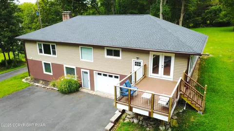 137 Independence Rd, East Stroudsburg, PA 18301