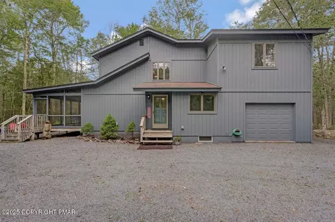 1113 Little Bear Run, Pocono Pines, PA 18350