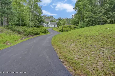 649 Snow Hill Rd, Cresco, PA 18326