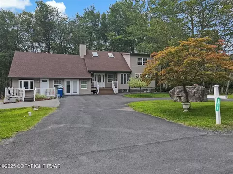 5212 Sundew Ter, Tobyhanna, PA 18466