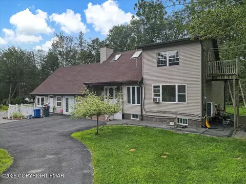5212 Sundew Ter, Tobyhanna, PA 18466