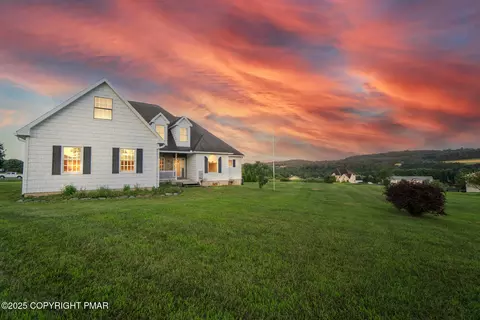 125 Hillview Rd, Kunkletown, PA 18058