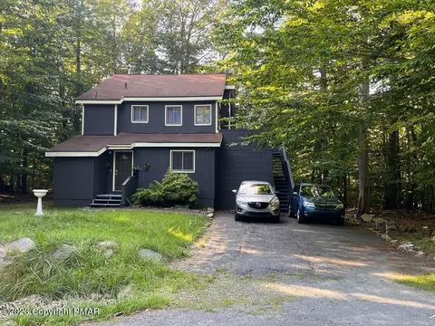 2871 Fairhaven Dr, Tobyhanna, PA 18466