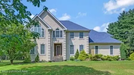 125 Stoneleigh Dr, East Stroudsburg, PA 18301
