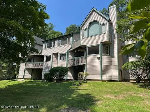 324 Hollow Rd, East Stroudsburg, PA 18302
