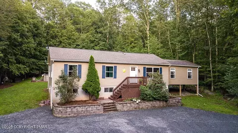 2357 Snow Hill Falls Rd, Cresco, PA 18326