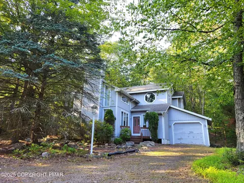 78 Chestnut Rd, Lake Harmony, PA 18624