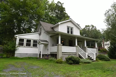 437 Wooddale Rd, East Stroudsburg, PA 18302