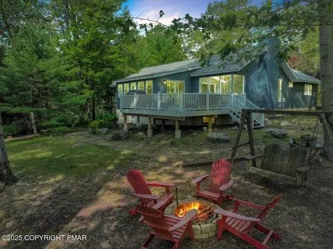 116 Spyglass Hill Rd, Tobyhanna, PA 18466