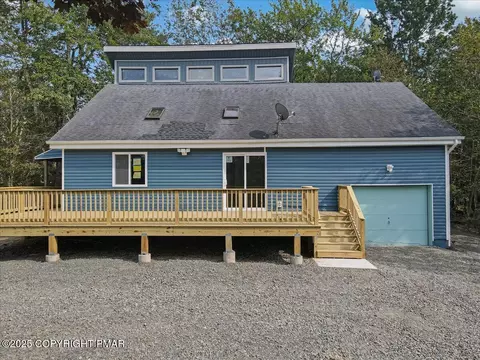 3197 Carobeth Dr, Tobyhanna, PA 18466