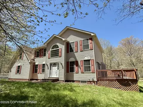 76 Parker Trl, Albrightsville, PA 18210