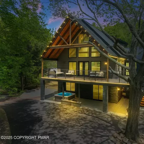 396 Birch Dr, Blakeslee, PA 18610