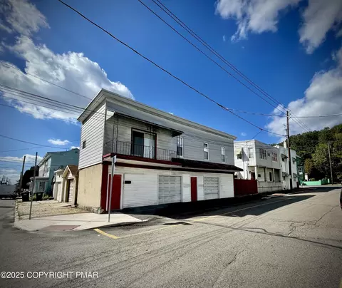 338 E Centre St, Mahanoy City, PA 17948