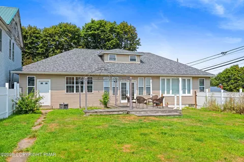 1 W Lehigh St, Summit Hill, PA 18250