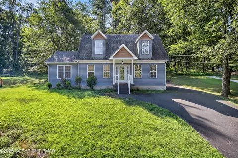 5086 Pine Ridge Rd N, East Stroudsburg, PA 18302