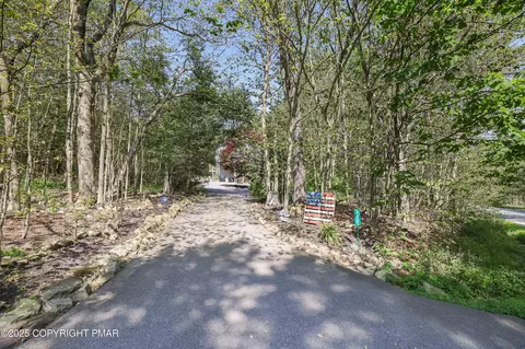 3605 Cedar Ln, Tobyhanna, PA 18466