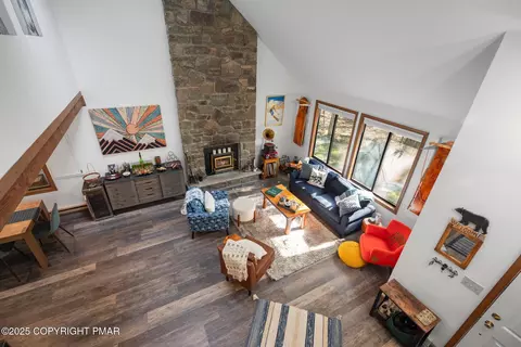 1270 Longrifle Rd, Pocono Pines, PA 18350