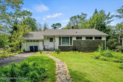 119 Knob Rd, Mount Pocono, PA 18344