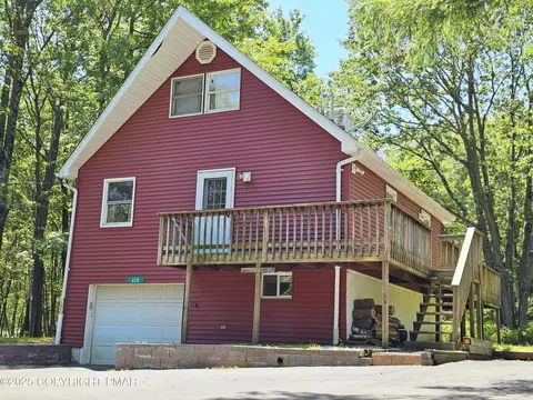 620 Sullivan Trl, Long Pond, PA 18334