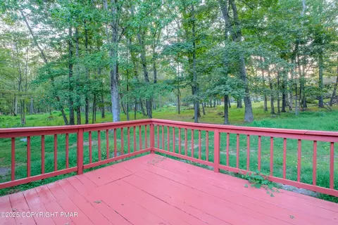 Exterior - 4165 Pine Ridge Dr, Bushkill, PA 18324 photo 3 of 5