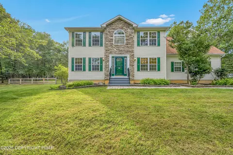 2337 Cheyenne Dr, Blakeslee, PA 18610
