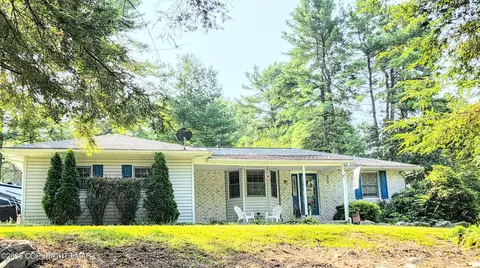 120 Cardinal Dr, Palmerton, PA 18071